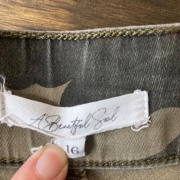 Womens A Beautiful Soul Camo Pants Pull On Green Brown 16 Cotton Spandex - Picture 5 of 6